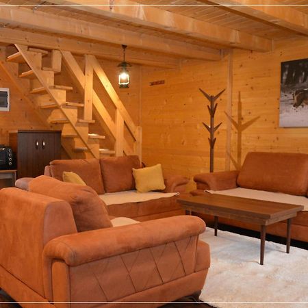 Luna Resort Печ Екстериор снимка