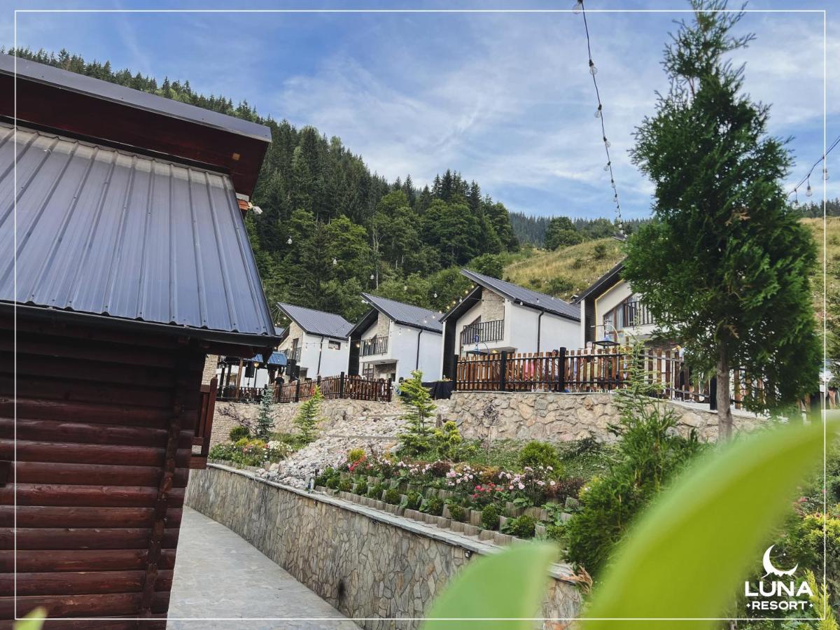 Luna Resort Печ Екстериор снимка