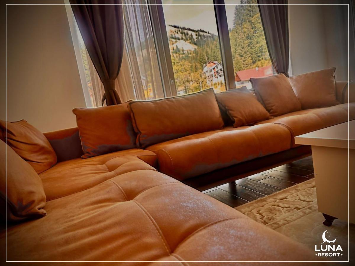 Luna Resort Печ Екстериор снимка