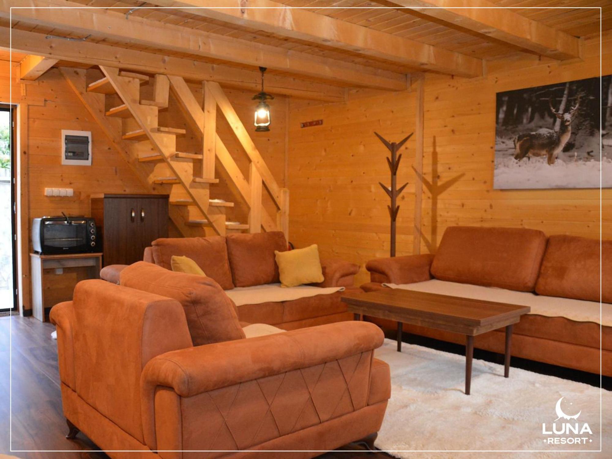 Luna Resort Печ Екстериор снимка